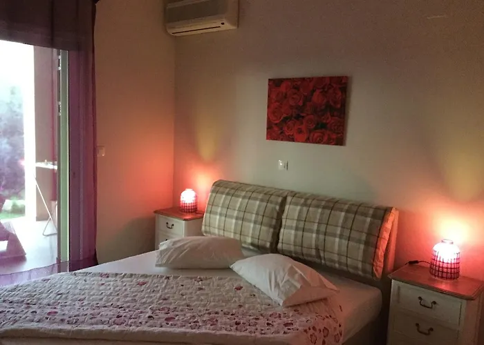 Maria Τσουκαλάδες