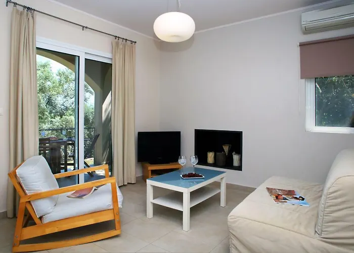 Maria דירה Tsoukaládhes